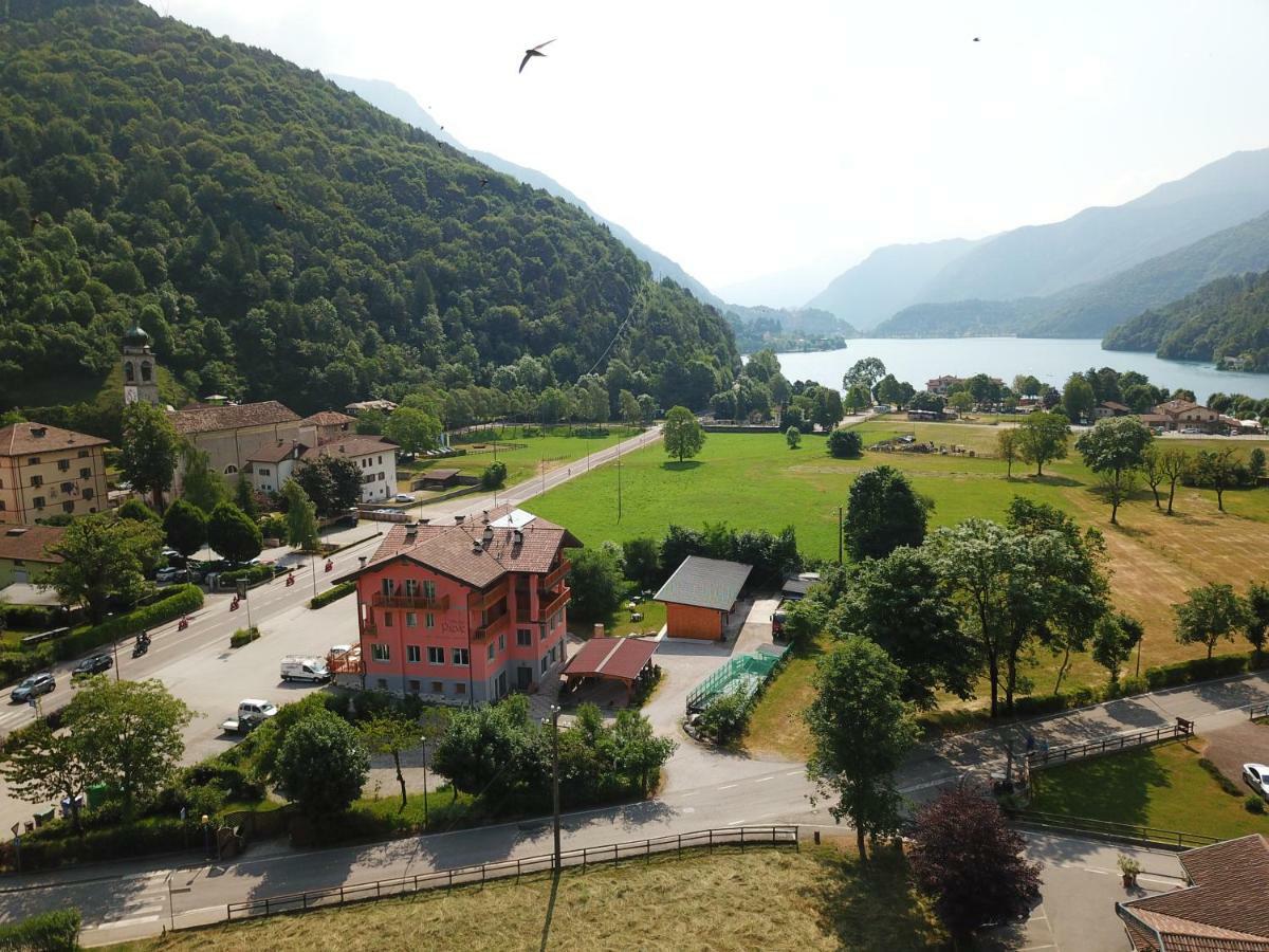 Alpieve Albergo Pieve Pieve Di Ledro Extérieur photo