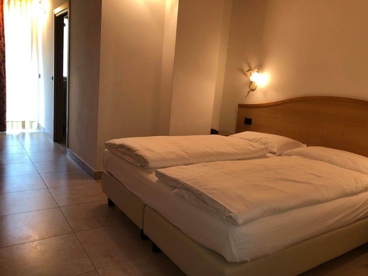 Alpieve Albergo Pieve Pieve Di Ledro Extérieur photo